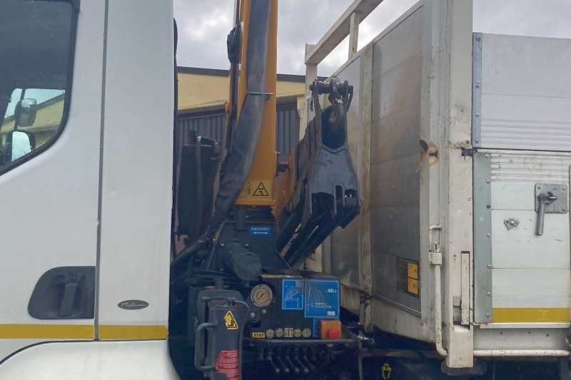 OmecoHub - Immagine RENAULT 210